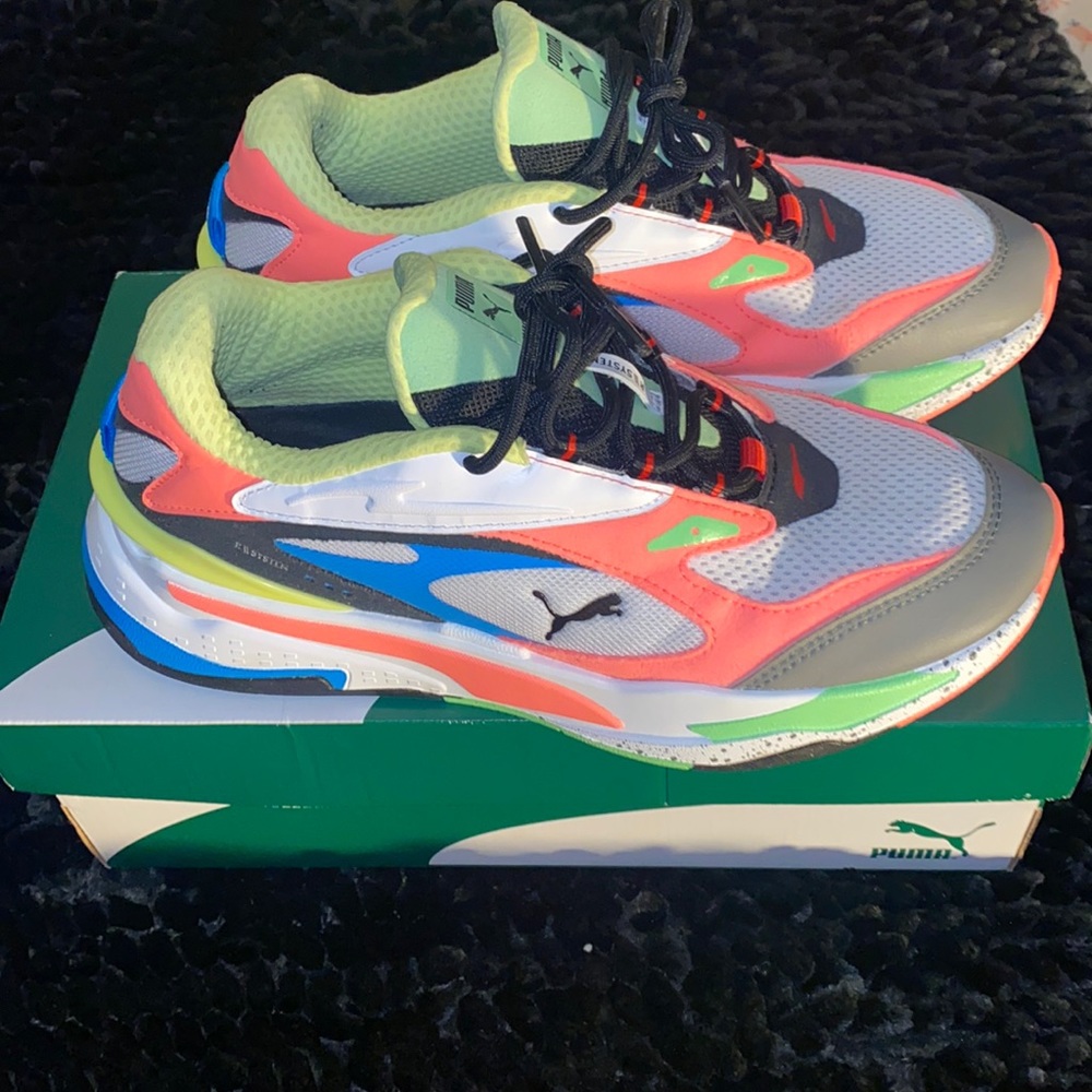 Sneakers
